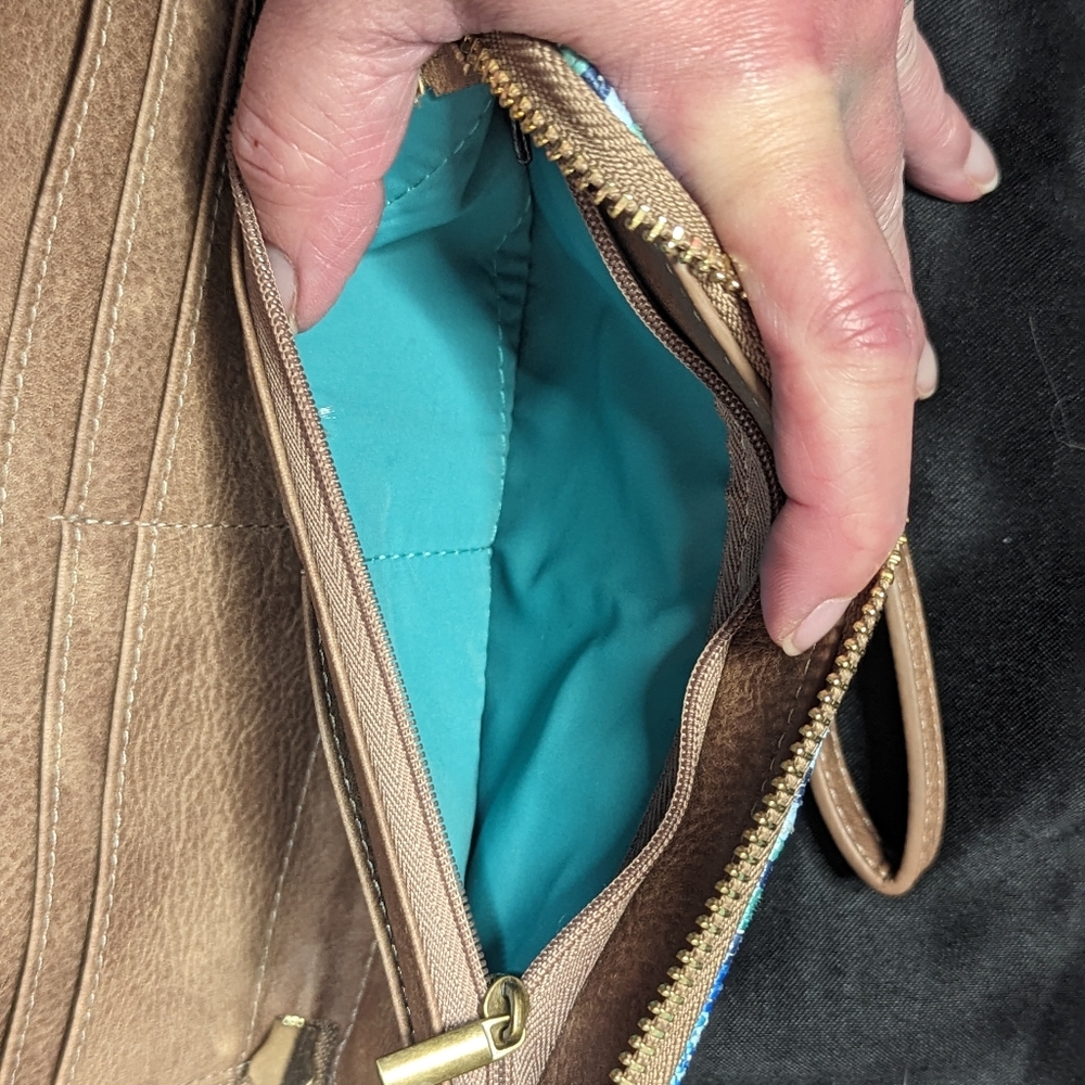 Catchfly Wallet - image 5